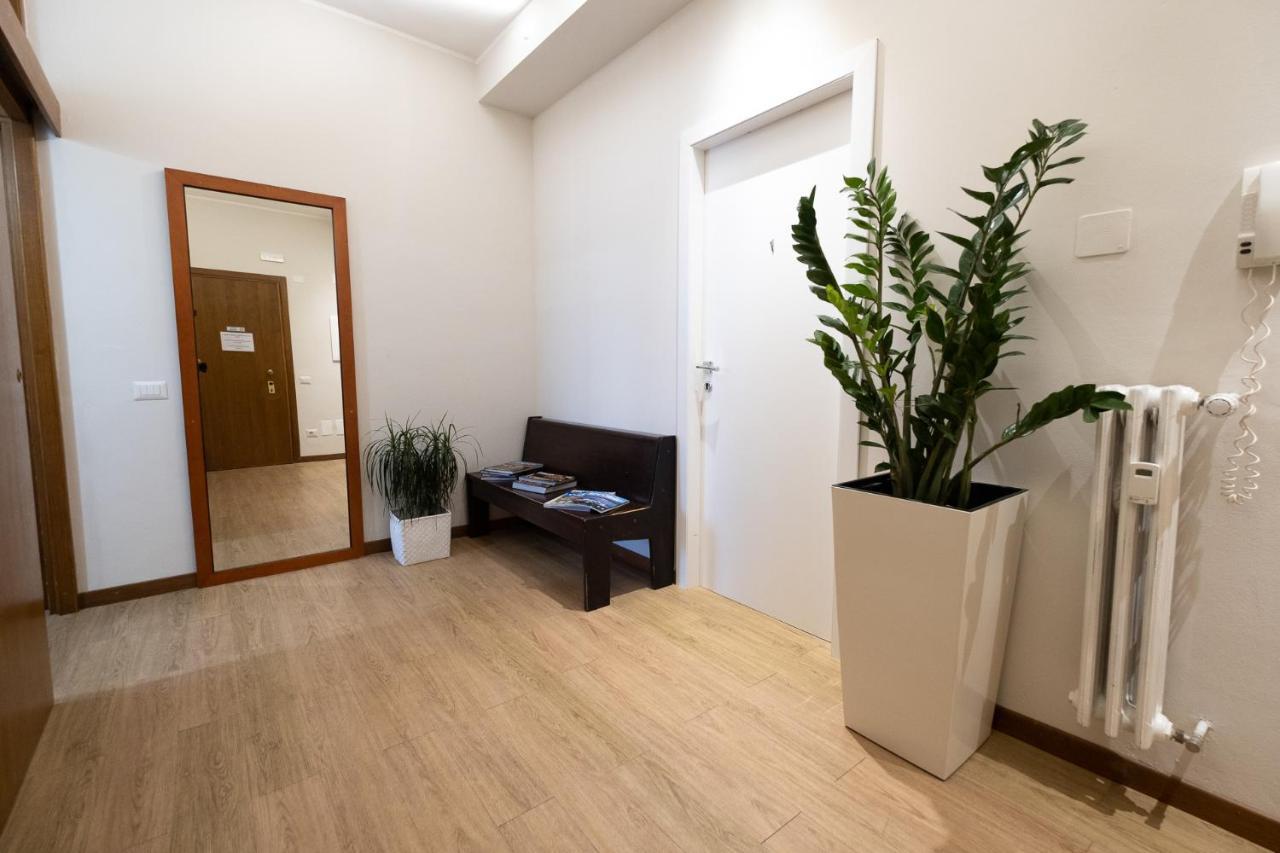 Cute & Cozy Rooms Train Station Bérgamo Exterior foto